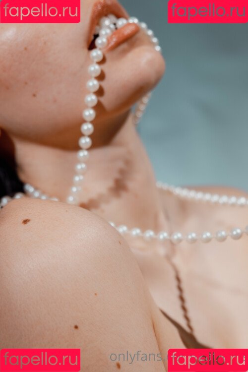 Kat Cabaret Onlyfans Photo Gallery 