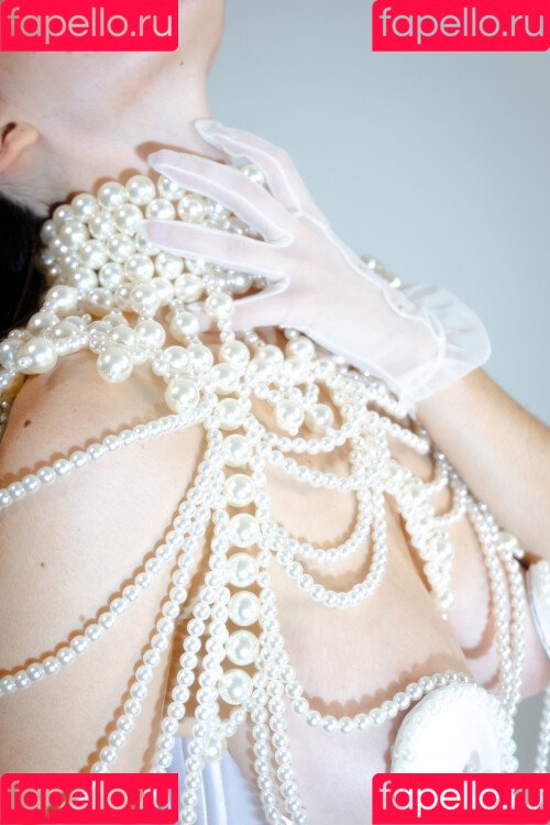 Kat Cabaret Onlyfans Photo Gallery 