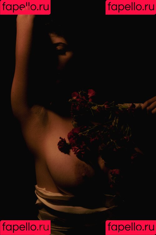 Kat Cabaret Onlyfans Photo Gallery 