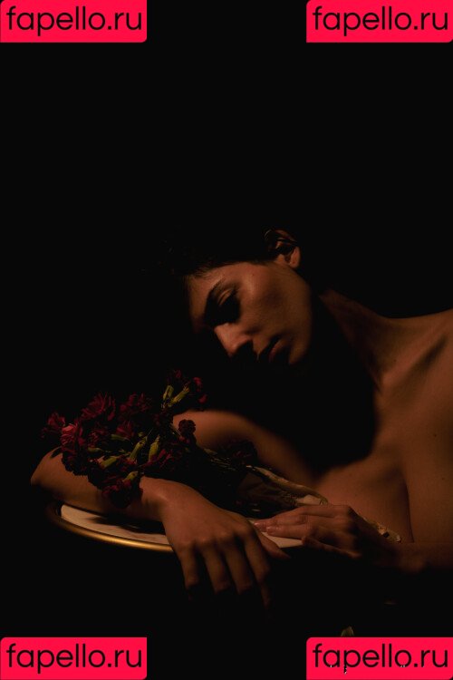 Kat Cabaret Onlyfans Photo Gallery 