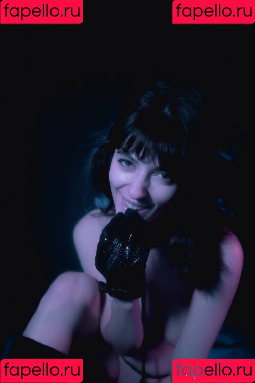 Kat Cabaret Onlyfans Photo Gallery 