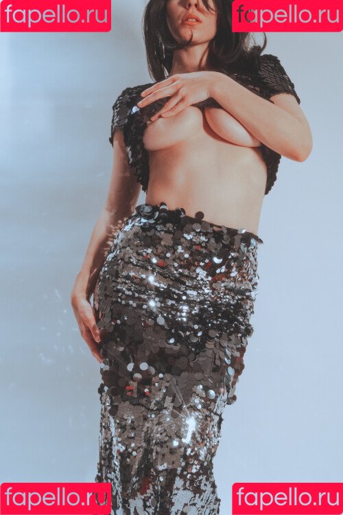 Kat Cabaret Onlyfans Photo Gallery 