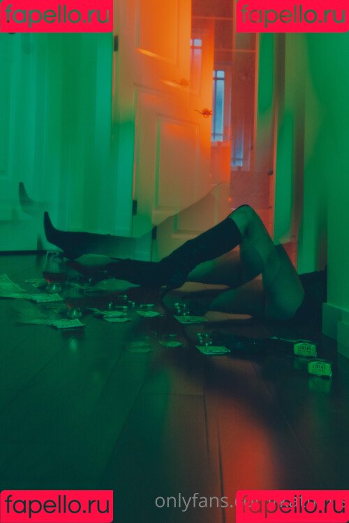 Kat Cabaret Onlyfans Photo Gallery 