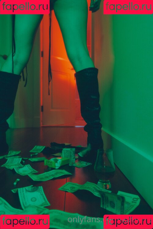 Kat Cabaret Onlyfans Photo Gallery 