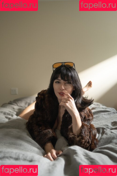 Kat Cabaret Onlyfans Photo Gallery 