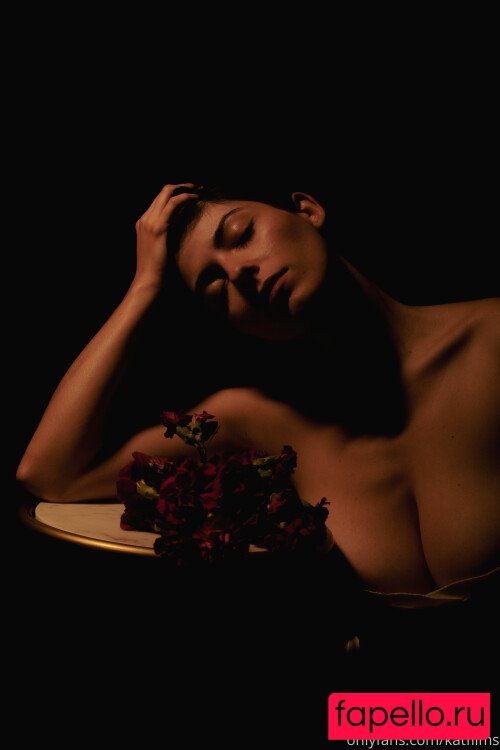 Kat Cabaret Onlyfans Photo Gallery 