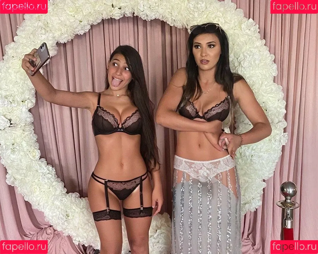 Nourhene Hocini Onlyfans Photo Gallery 