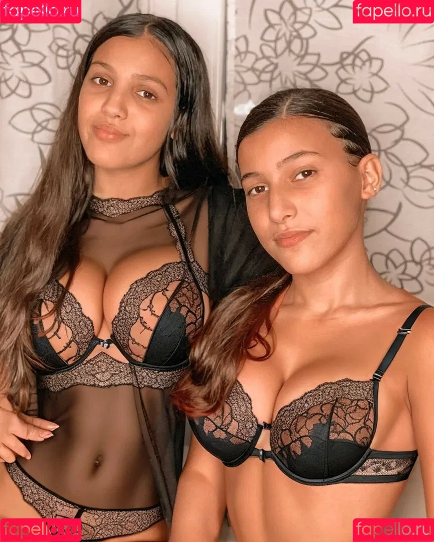 Nourhene Hocini Onlyfans Photo Gallery 