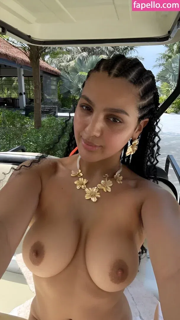 Nourhene Hocini Onlyfans Photo Gallery 