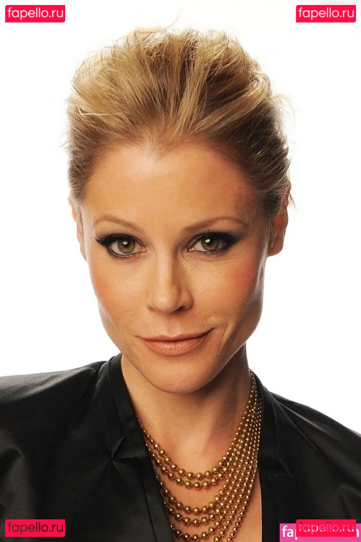 Julie Bowen Onlyfans Photo Gallery 