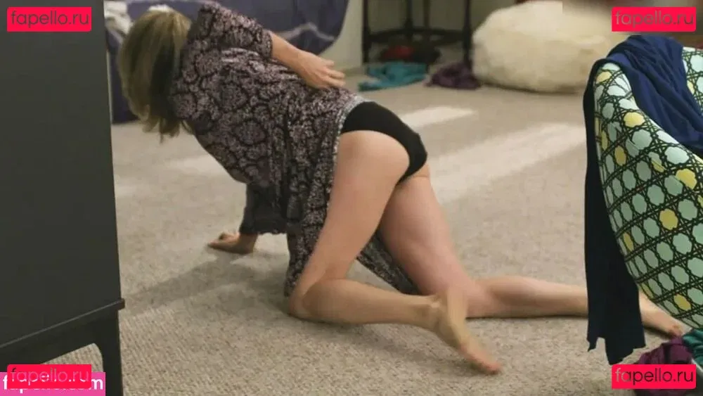 Julie Bowen Onlyfans Photo Gallery 