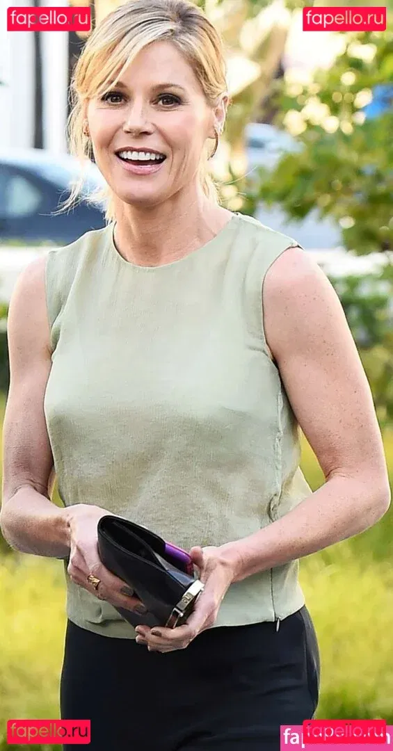 Julie Bowen Onlyfans Photo Gallery 