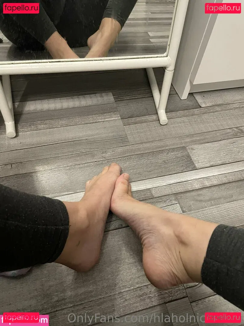 hlaholnicekfree Onlyfans Photo Gallery 