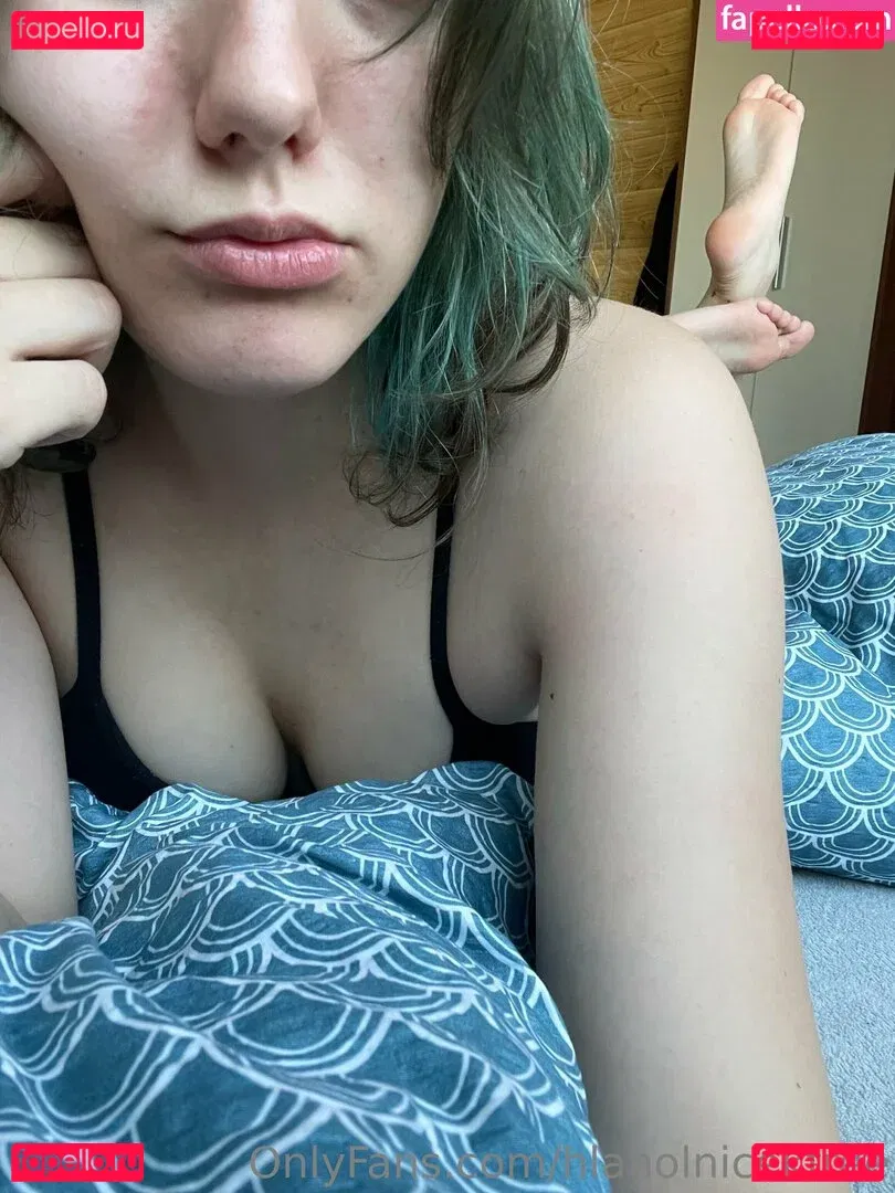 hlaholnicekfree Onlyfans Photo Gallery 