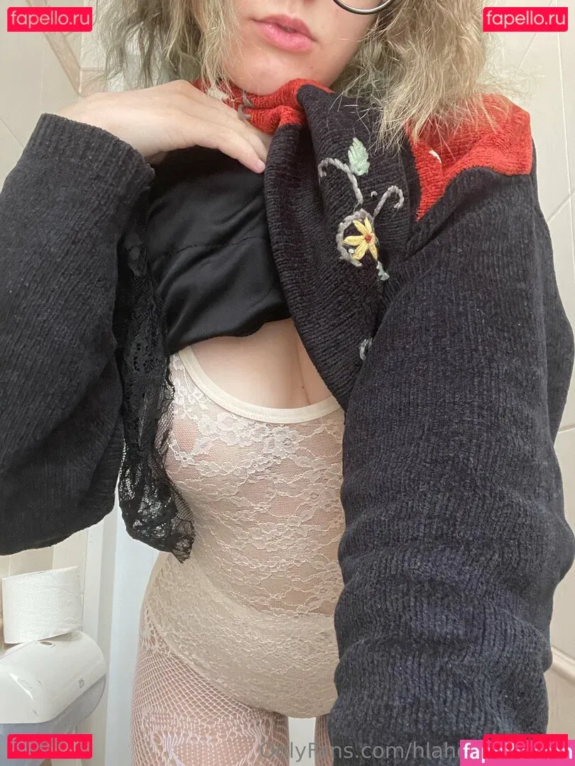 hlaholnicekfree Onlyfans Photo Gallery 