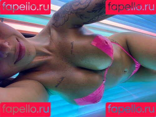 Karol Rosalin Onlyfans Photo Gallery 