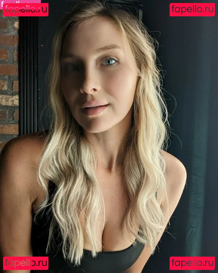 Mallory Moore Onlyfans Photo Gallery 