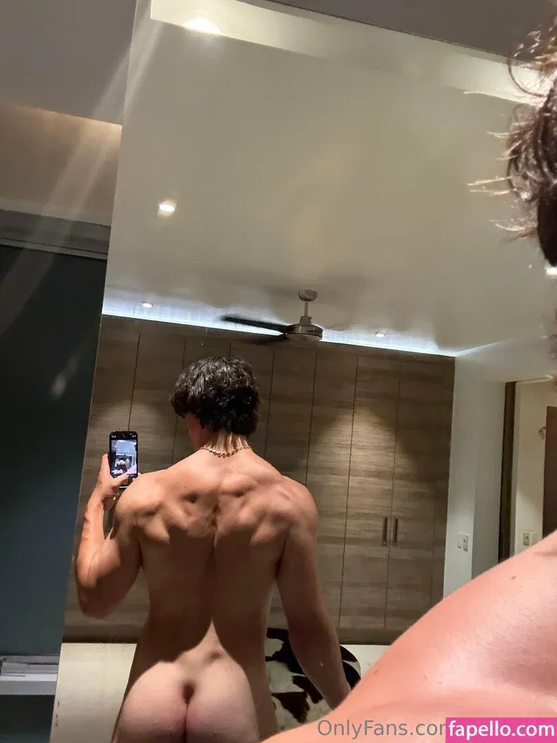 gattouz0 Onlyfans Photo Gallery 