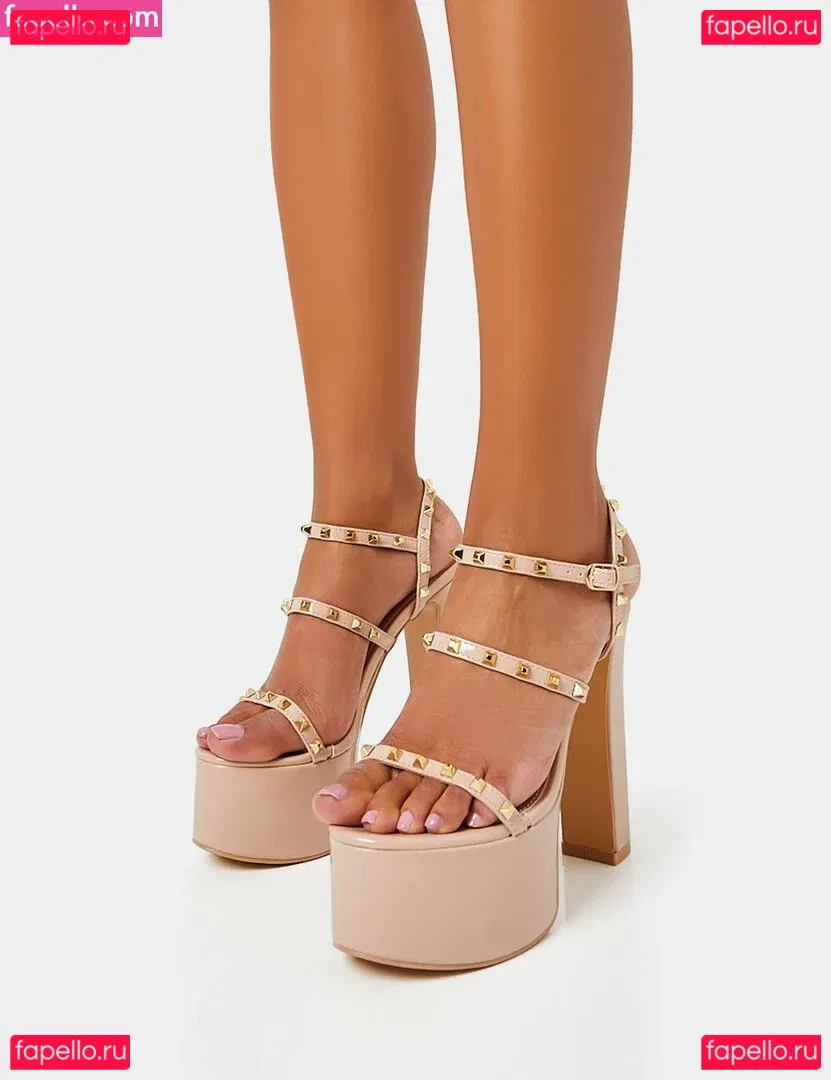 Stefania Onlyfans Photo Gallery 