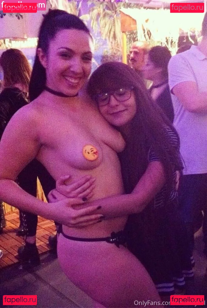 Azucarysal Onlyfans Photo Gallery 