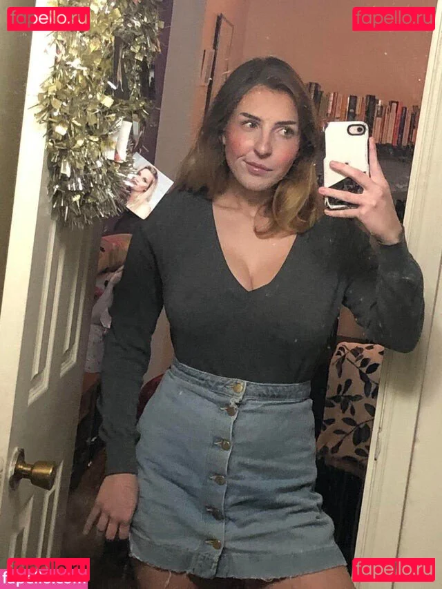 mxssmiaa Onlyfans Photo Gallery 