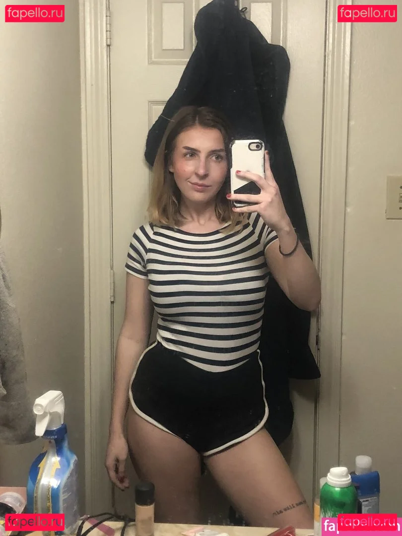 mxssmiaa Onlyfans Photo Gallery 