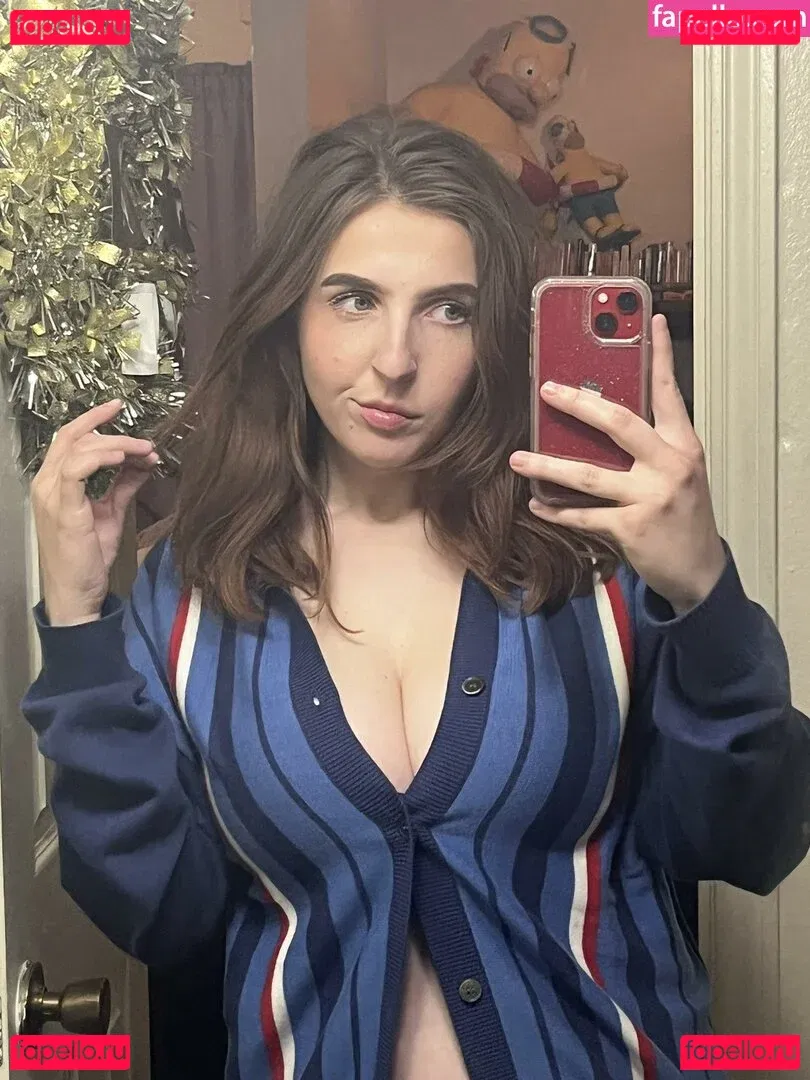 mxssmiaa Onlyfans Photo Gallery 