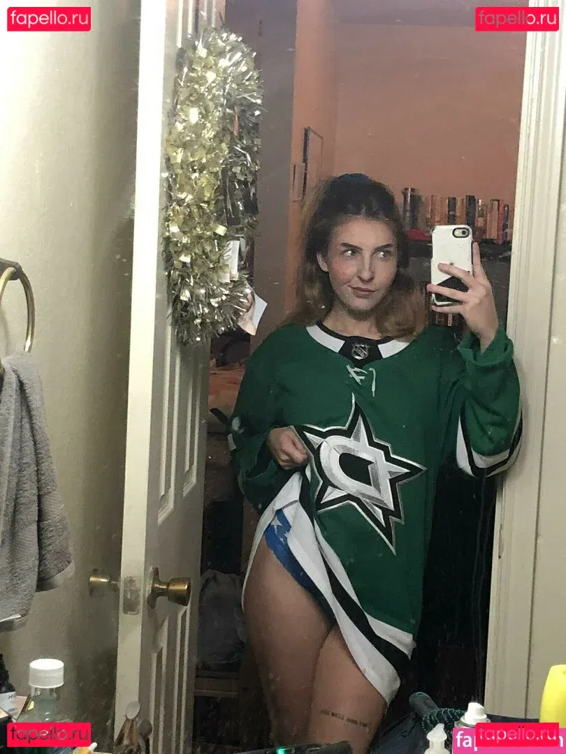 mxssmiaa Onlyfans Photo Gallery 