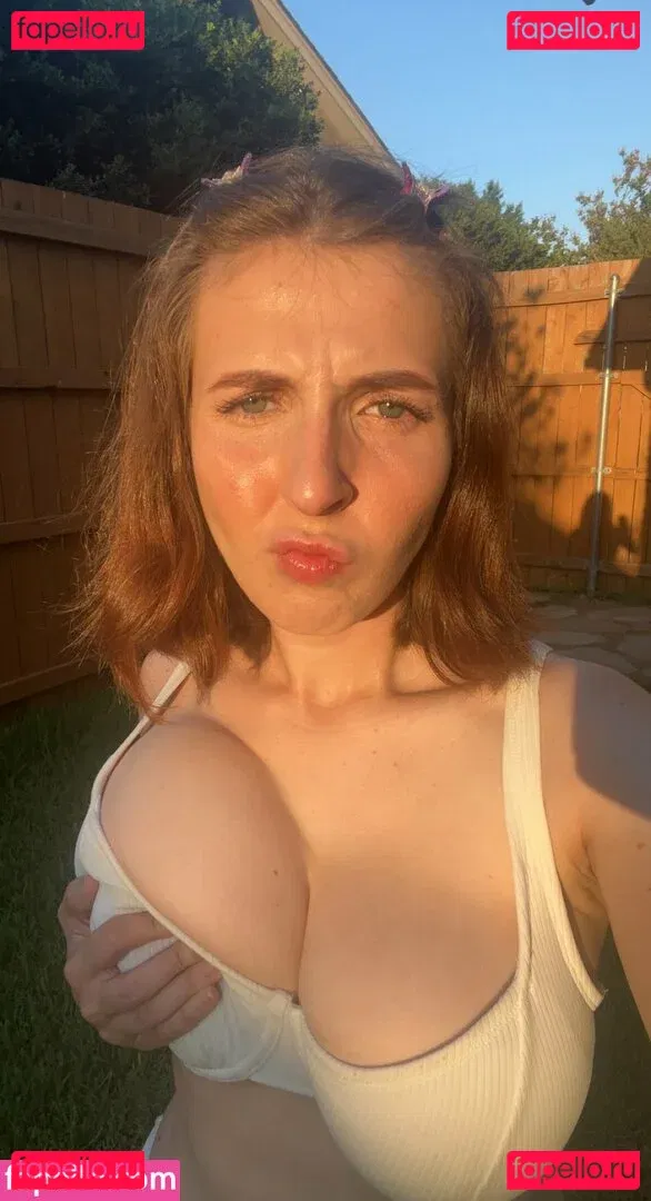 mxssmiaa Onlyfans Photo Gallery 