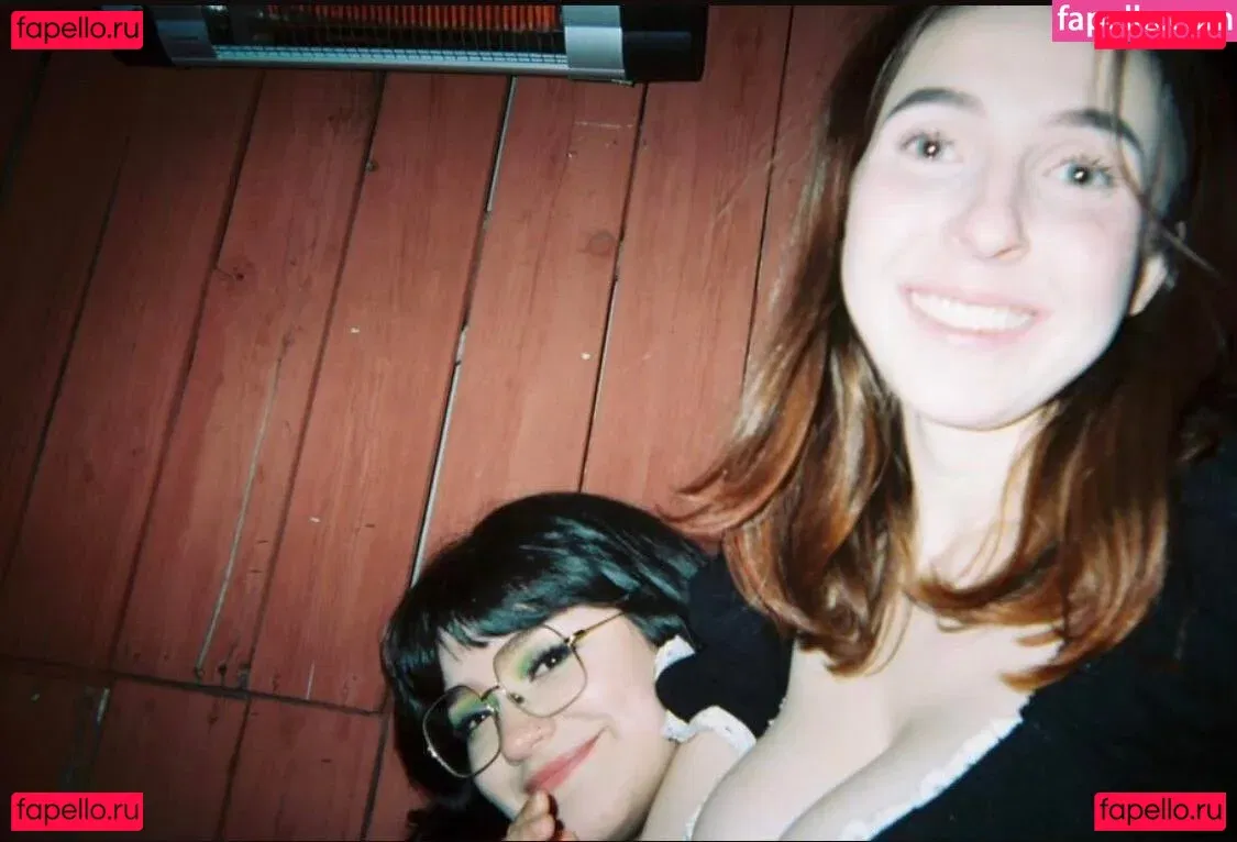 mxssmiaa Onlyfans Photo Gallery 