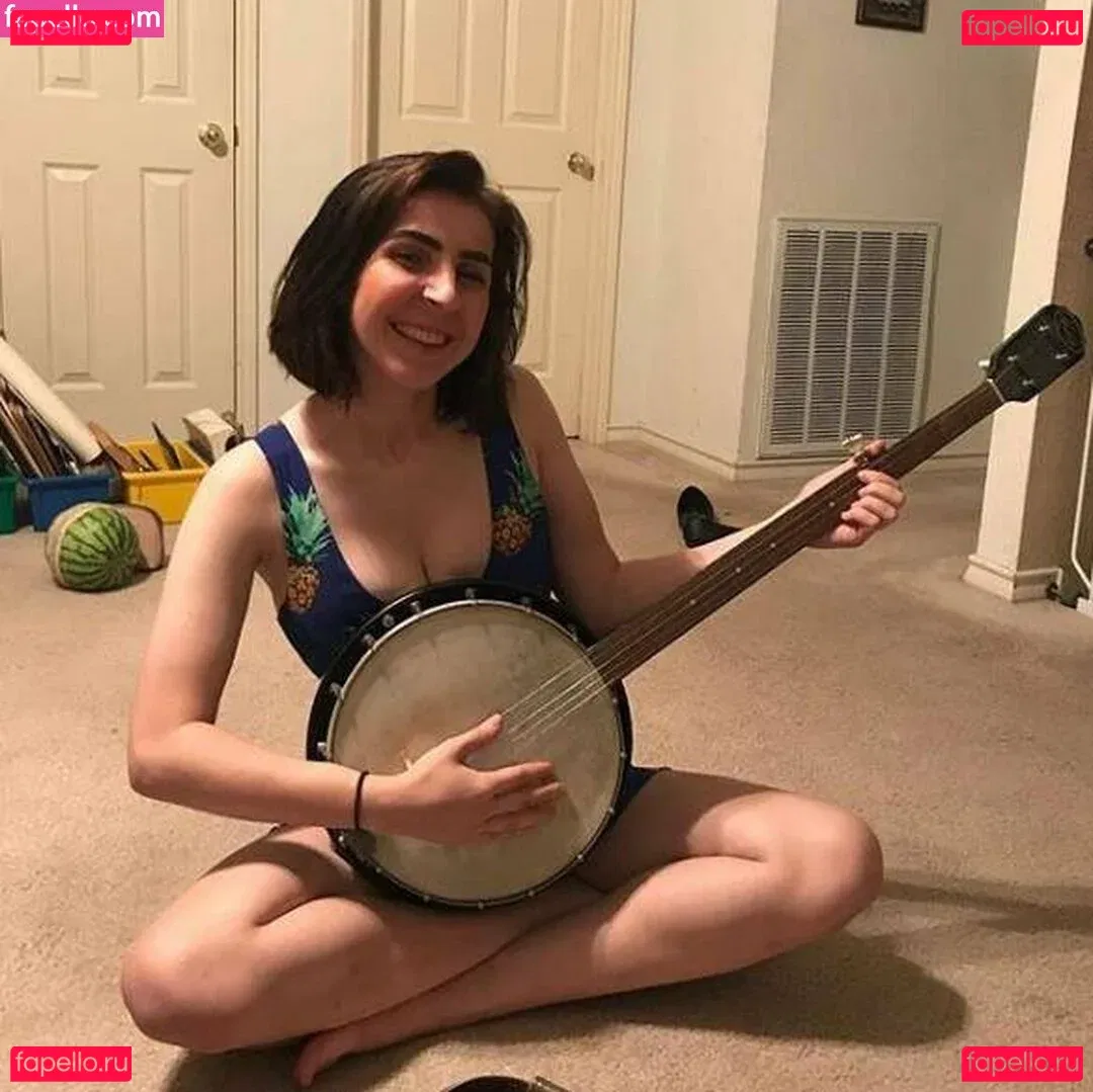 mxssmiaa Onlyfans Photo Gallery 