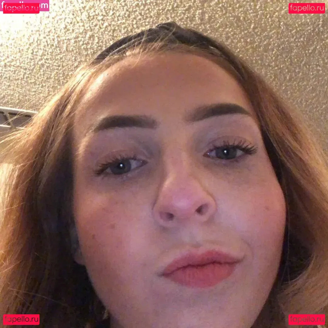 mxssmiaa Onlyfans Photo Gallery 