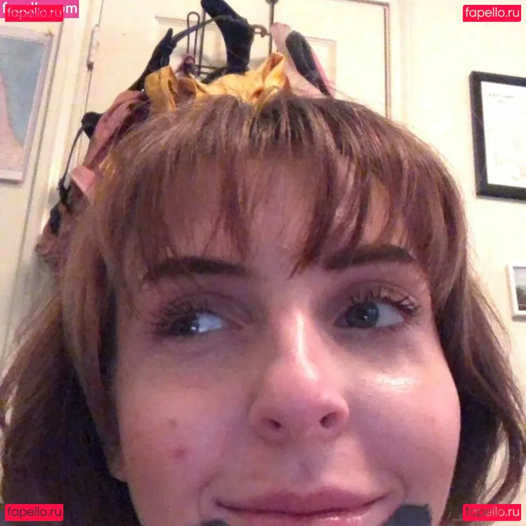 mxssmiaa Onlyfans Photo Gallery 