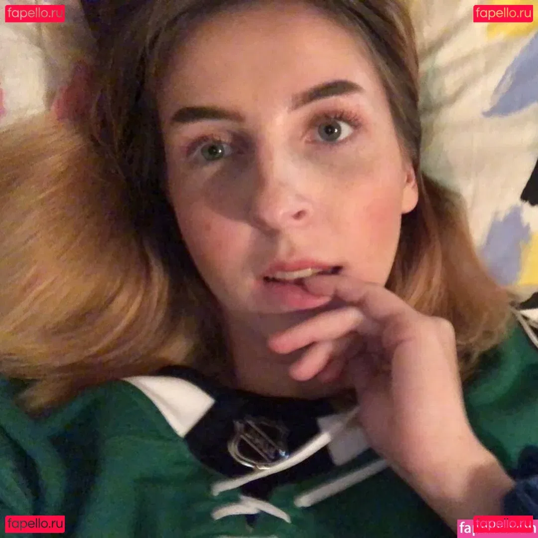 mxssmiaa Onlyfans Photo Gallery 