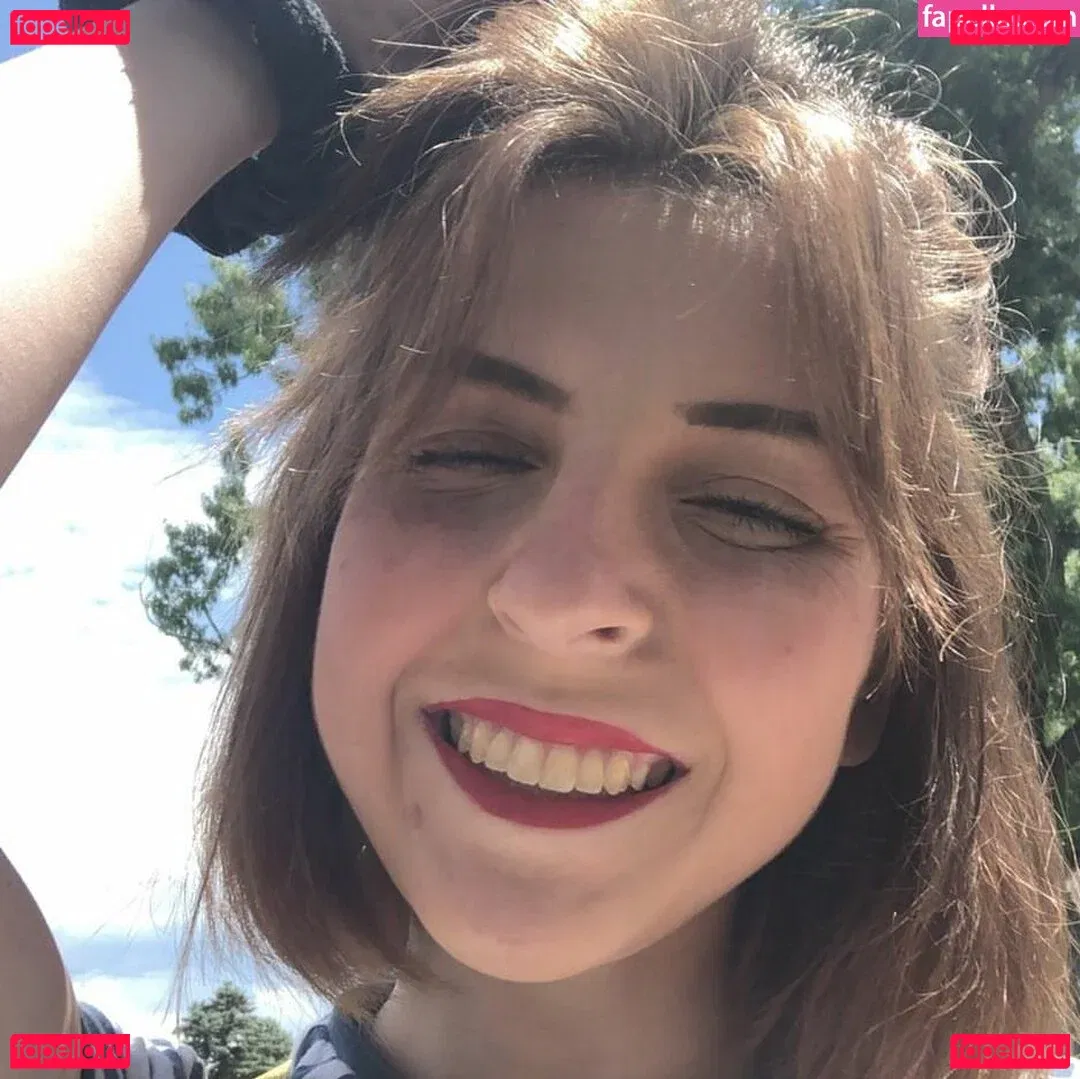 mxssmiaa Onlyfans Photo Gallery 