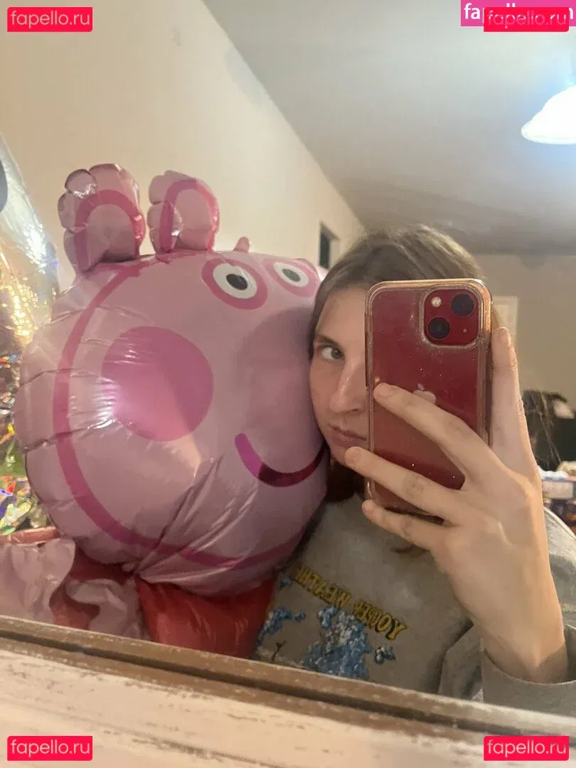 mxssmiaa Onlyfans Photo Gallery 