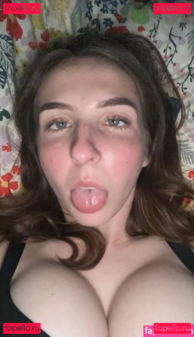 mxssmiaa Onlyfans Photo Gallery 