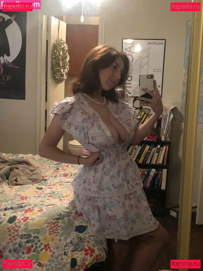 mxssmiaa Onlyfans Photo Gallery 