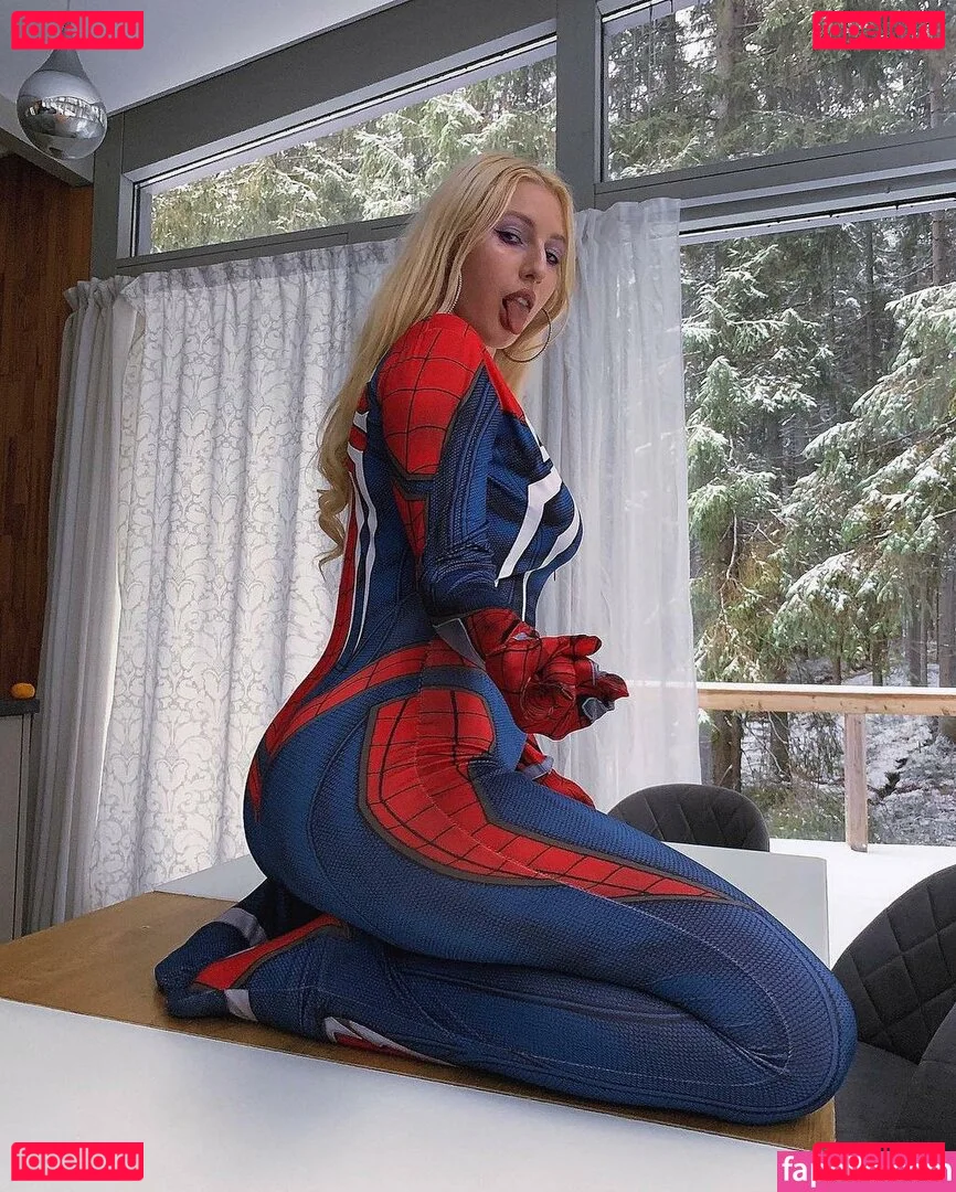 Alice Warmheart Onlyfans Photo Gallery 