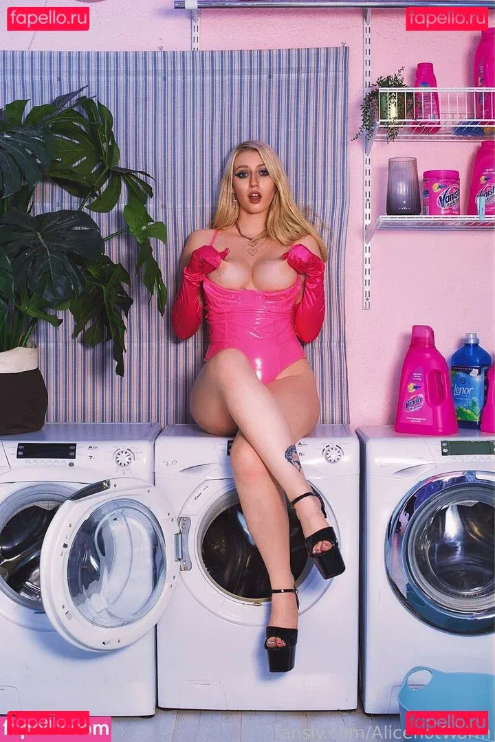 Alice Warmheart Onlyfans Photo Gallery 