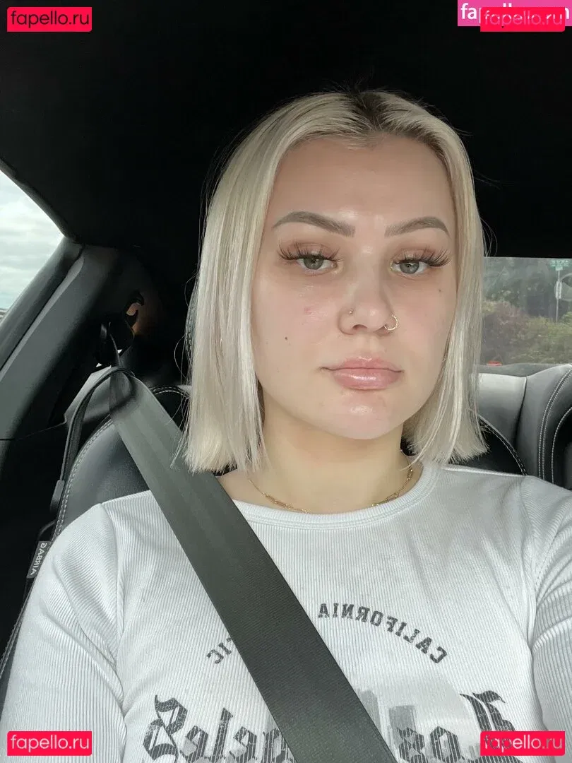 Leeza Onlyfans Photo Gallery 