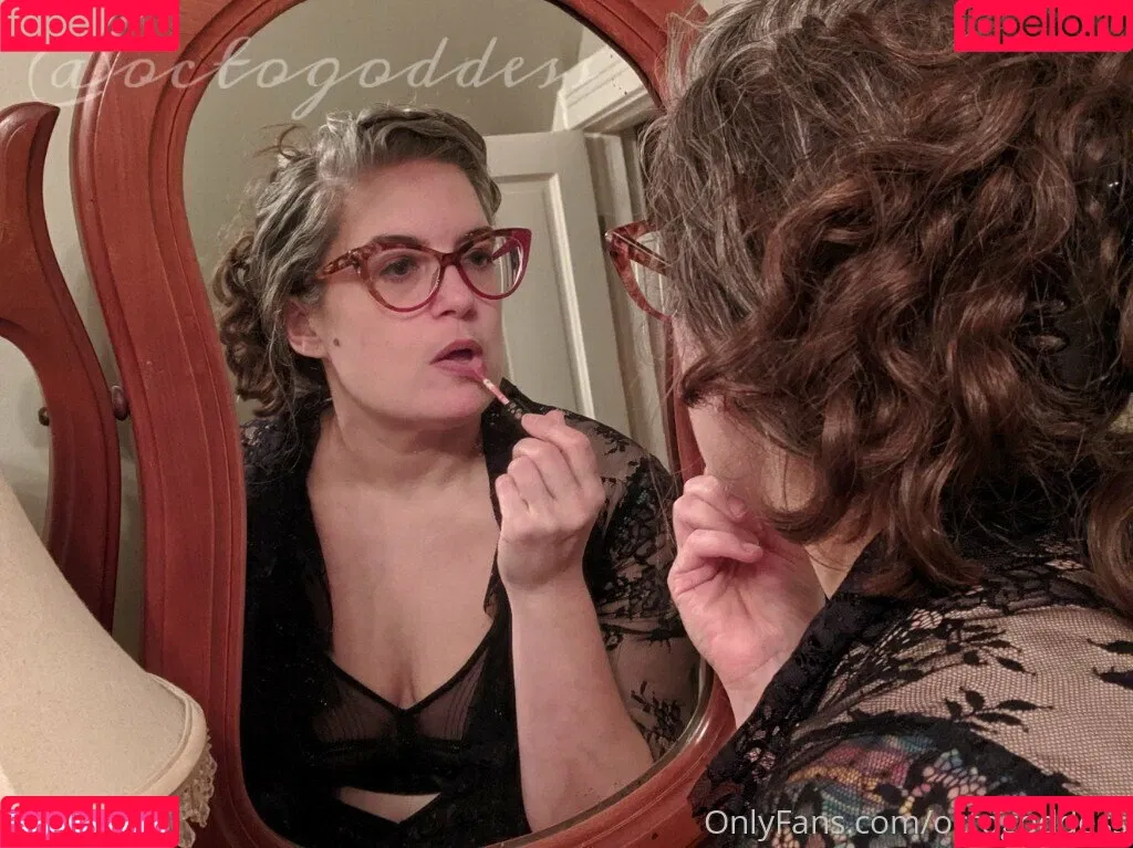 octogoddess Onlyfans Photo Gallery 