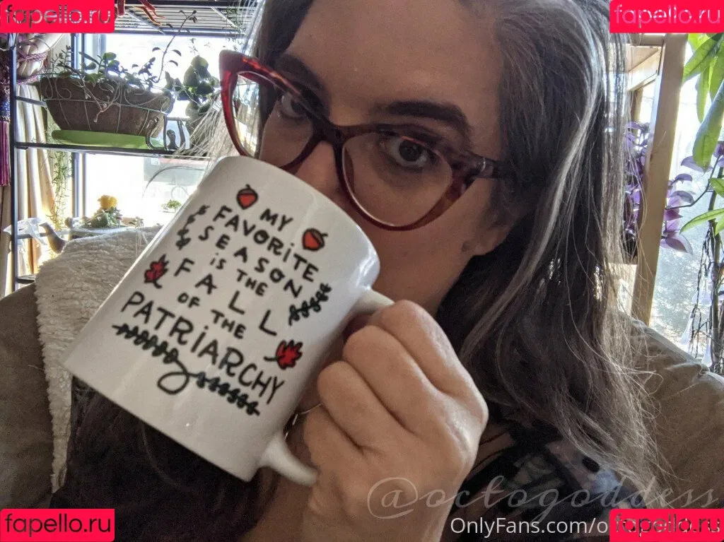 octogoddess Onlyfans Photo Gallery 