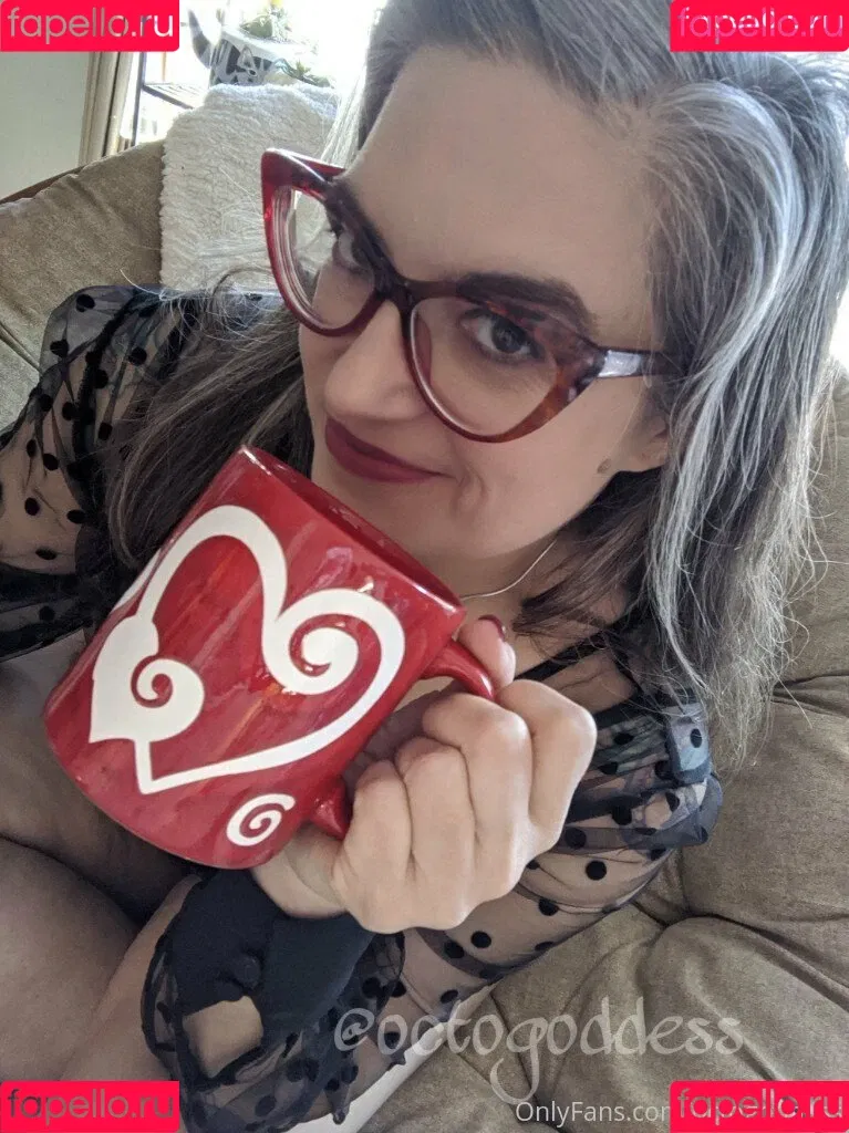 octogoddess Onlyfans Photo Gallery 