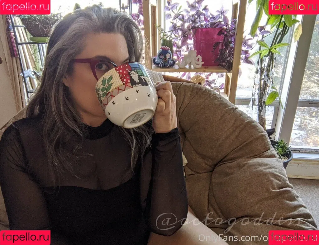 octogoddess Onlyfans Photo Gallery 