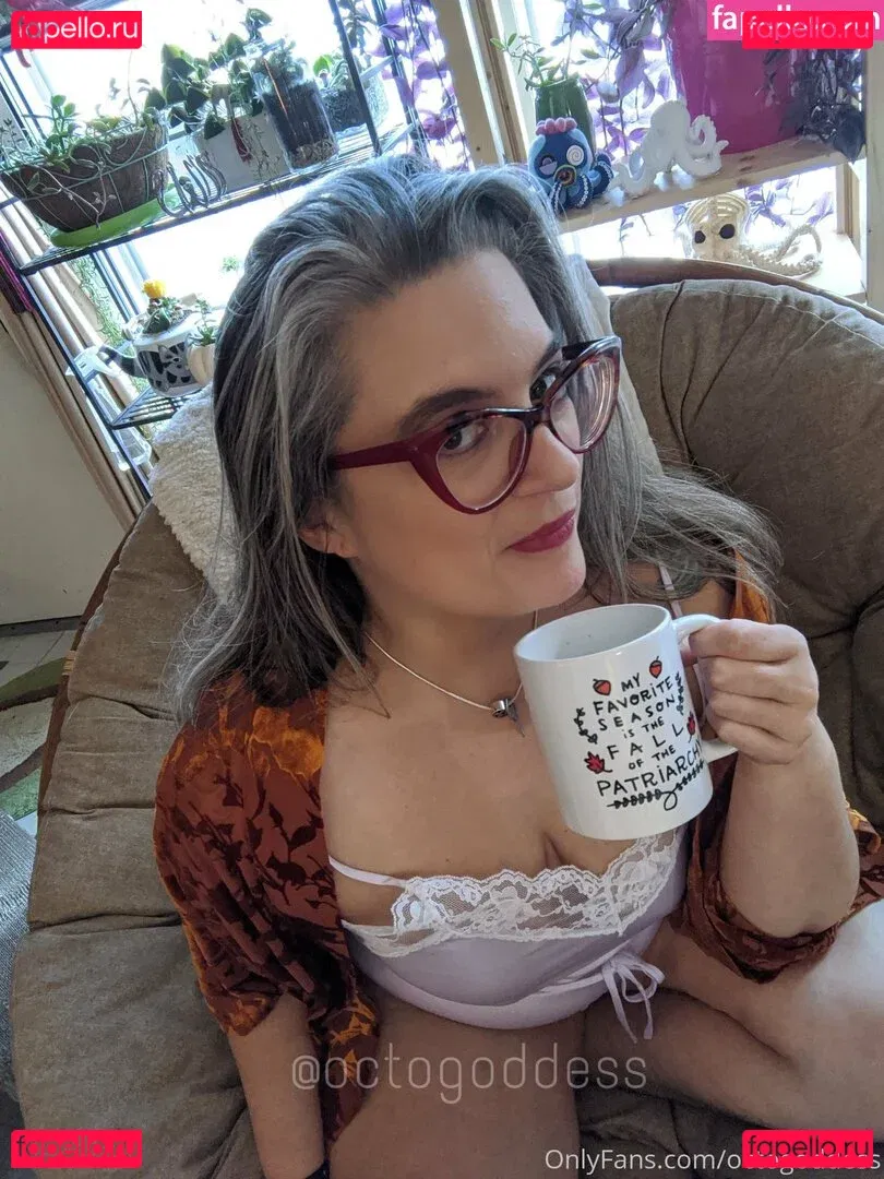 octogoddess Onlyfans Photo Gallery 