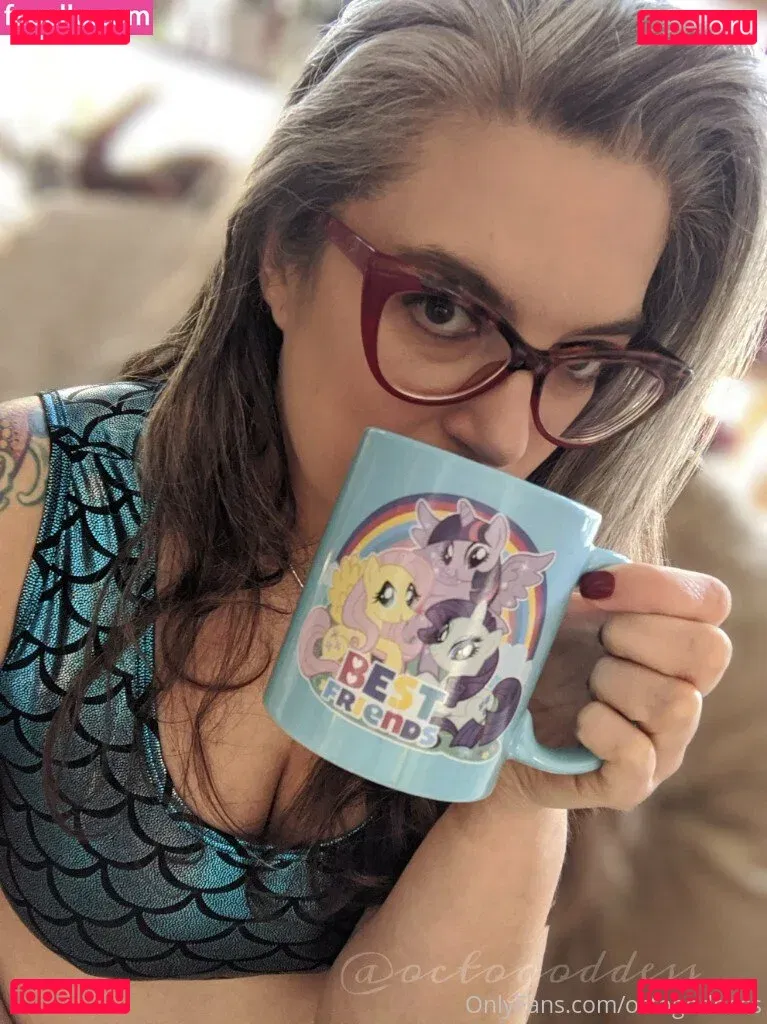 octogoddess Onlyfans Photo Gallery 