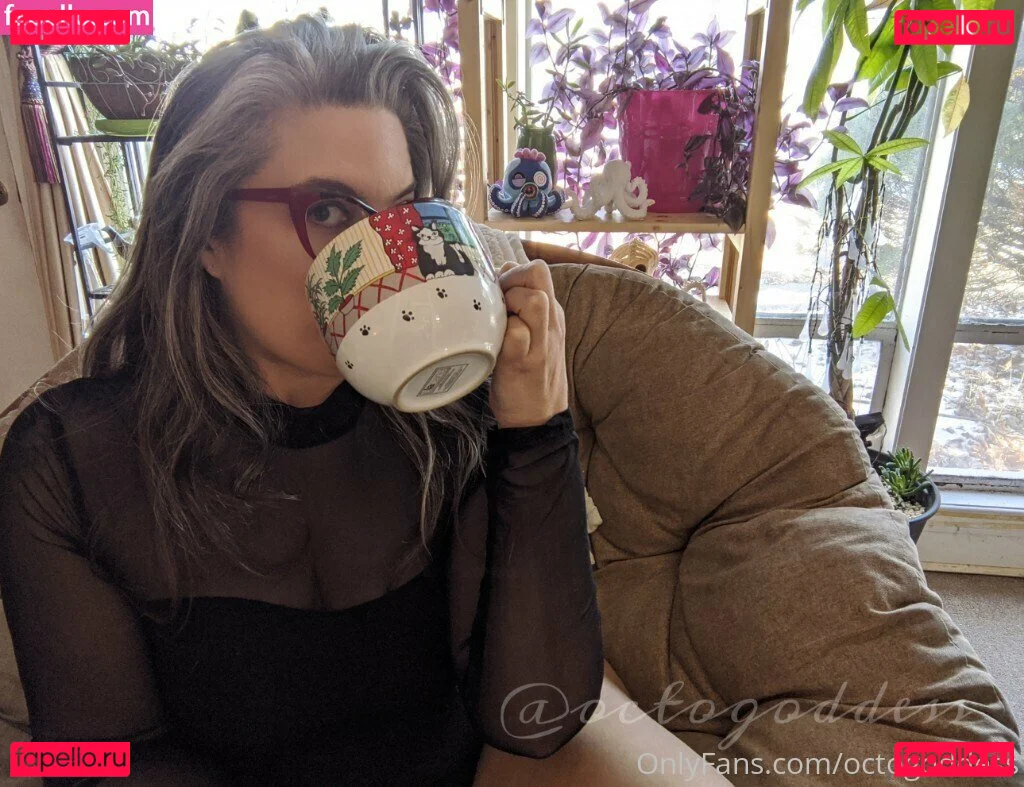 octogoddess Onlyfans Photo Gallery 
