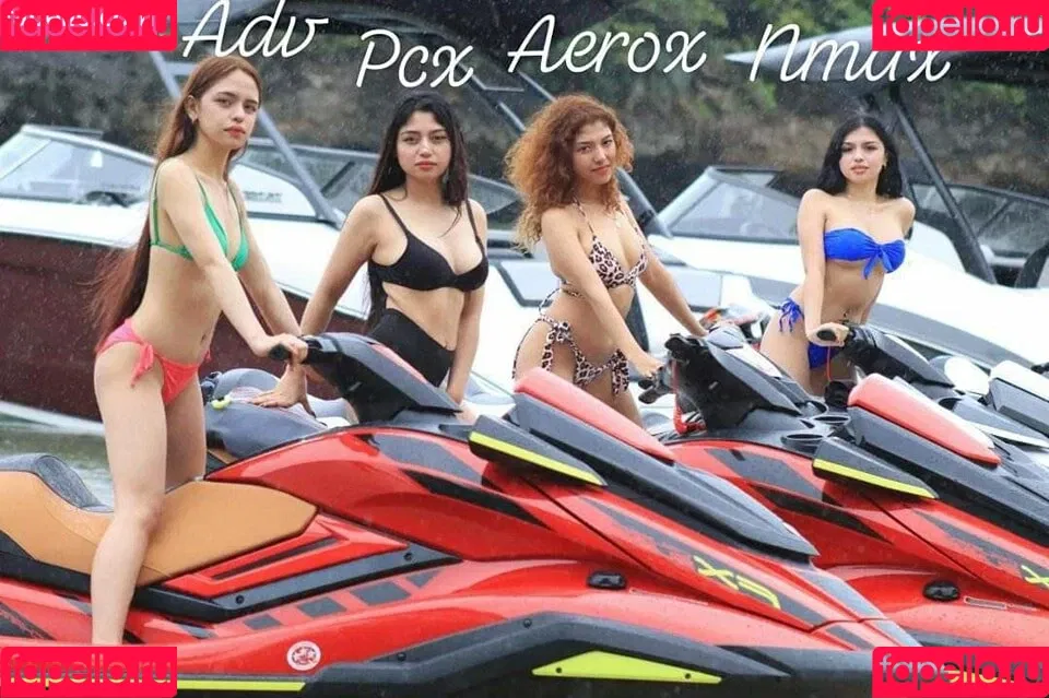 Escosis Sisters Onlyfans Photo Gallery 