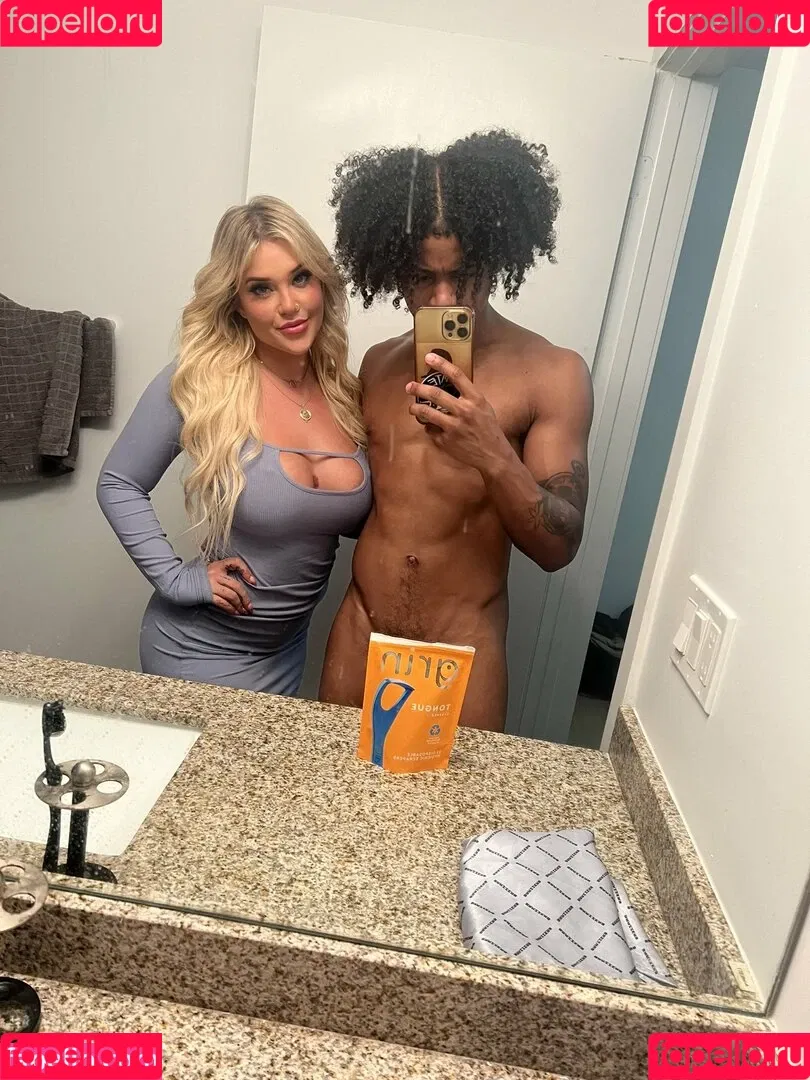 Kali Roses Onlyfans Photo Gallery 